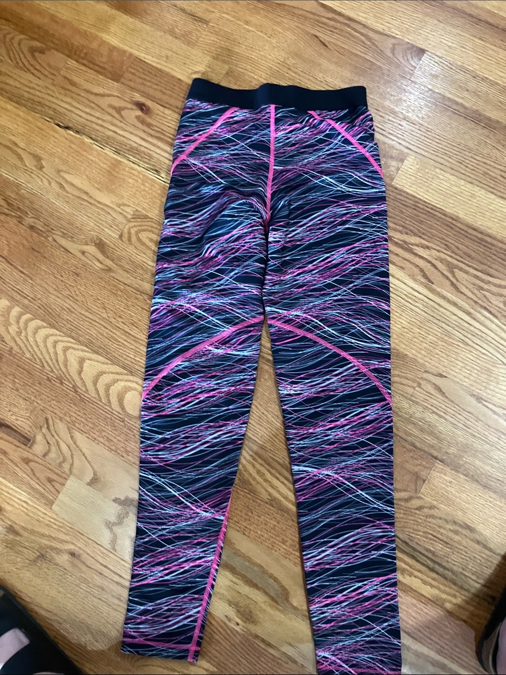 Nike Pro Women’s Black and Pink Pattern Legging and Black Legging Sz XL EUC - Picture 12 of 12